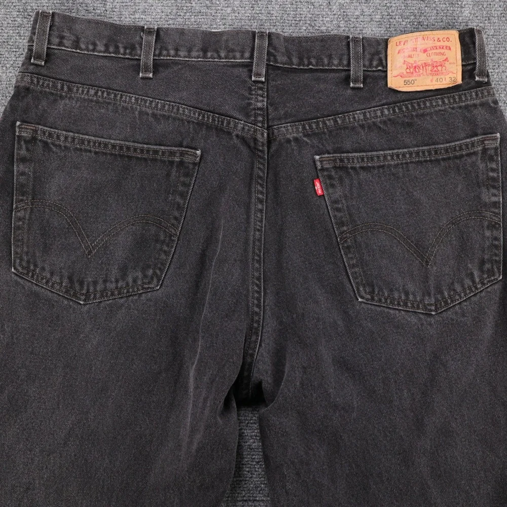 Vintage Levis 550 Mens Relaxed Fit Tapered Leg Denim Black Red Tab Jeans 40x32